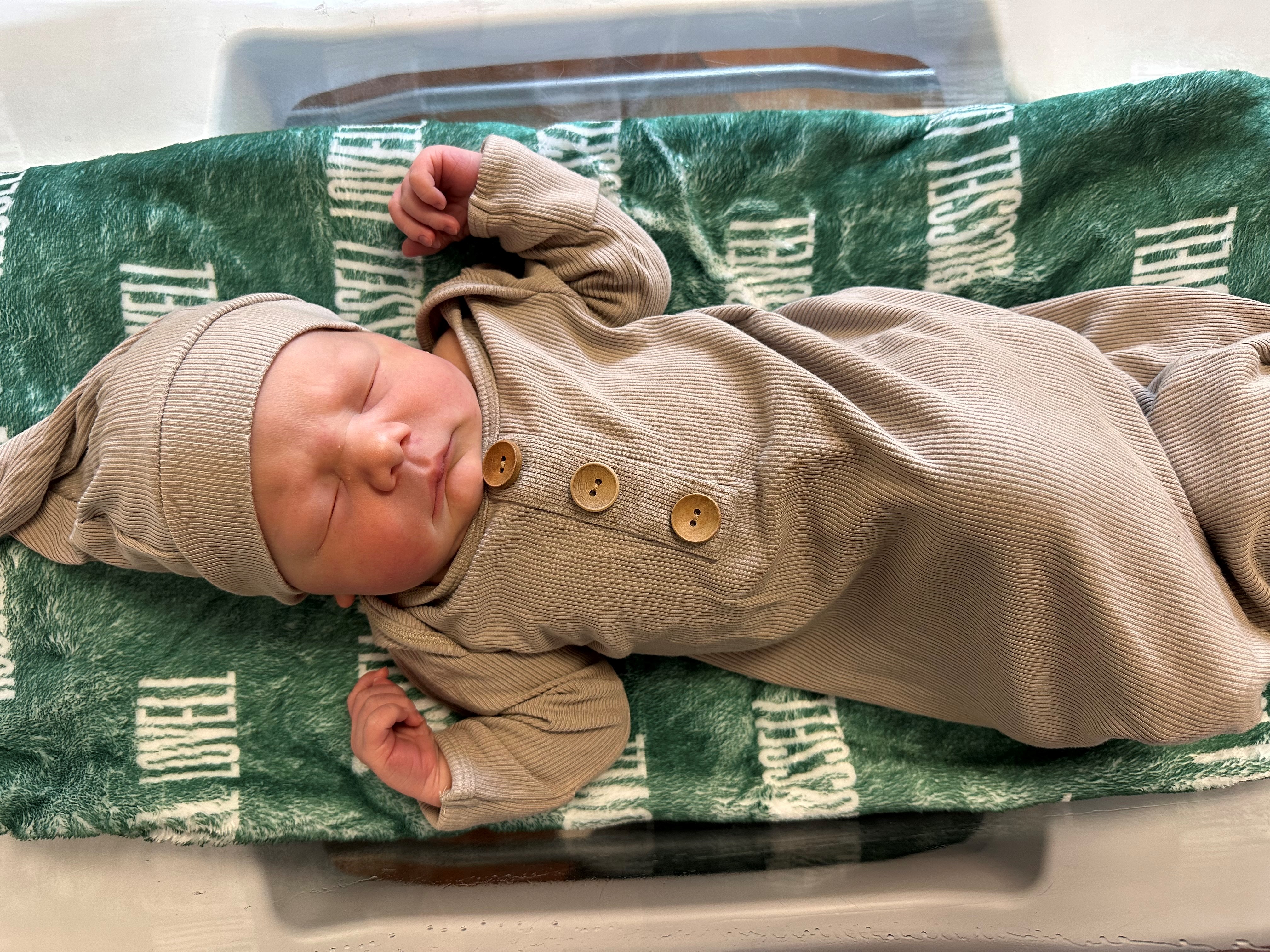 New Arrival: Russell Lovell Sich