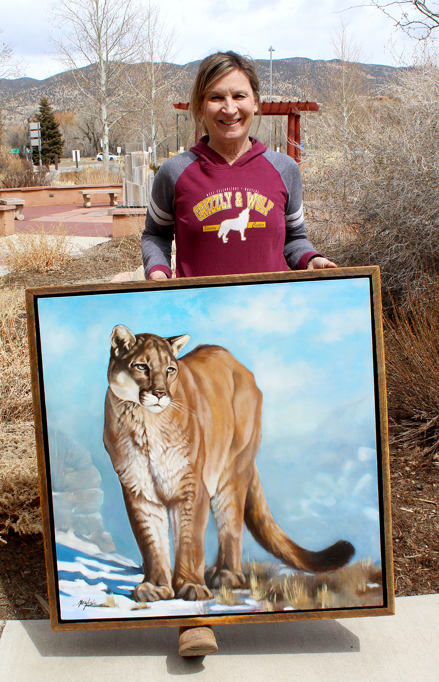 HRRMC displays wildlife oil paintings by artist Mary Leslie